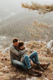 We Re Totally Obsessed With These Winter Engagement Photo Outfit Ideas Winter Engagement Photos Outfits Engagement Photos Fall Winter Engagement Photos