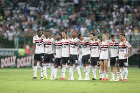 Empatou com o ceará e pega goiás e botafogo entre os dias 25 de novembro e 9 de dezembro. Torcida Jogadores Ressurgindo E Uniao Como O Sao Paulo Foi A Final Lance