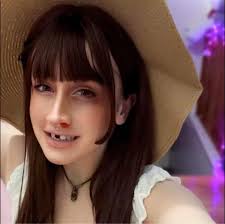 Attendee introduction at Connecticon