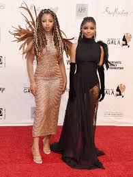 Find the perfect chloe bailey stock photos and editorial news pictures from getty images. Who Is Halle Bailey The Little Mermaid Disney Remake Will Star The Chloe X Halle Singer As Ariel London Evening Standard Evening Standard