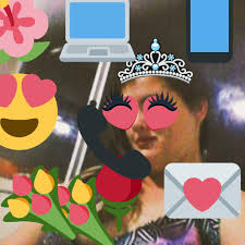 Sommer-lee Ridge (@Awsomesommer)