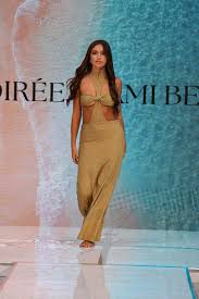 ✨ Presley Elise dazzles in chic bikinis at NYSwimWeek2024! Her runway  moments were simply stunning. PresleyElise SwimWeek2024 FashionInspo  BikiniStyle