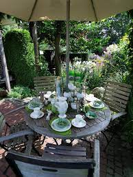 Divide the fresh okra evenly between 3 sterile (1 pint) jars. Faszination Pflanze Der Garten Picker In Borken Weseke Oberhausen