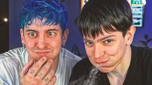 Robleis rompe la puerta de su armario