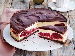 Ein unglaublich guter bounty kuchen. Schwarzwalder Kase Torte Rezept Lecker Kuchen Und Torten Rezepte Lecker Torten Rezepte