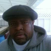 Robert Phinnessee's Instagram, Twitter & Facebook