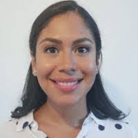 Aida Puente's Instagram, Twitter & Facebook