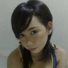 Beverly Groth (@iamBevyG)