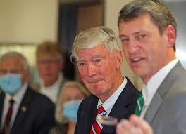 UMO names atrium in honor of Barefoot