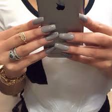 However, not everyone wants to rock in fact, opting for short acrylic nails has become something of a common request for those that crave. Acrylic Nail Grey