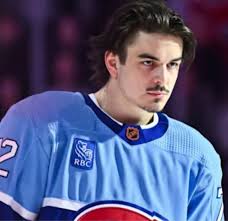 Montreal Canadiens defenceman Arber Xhekaj's numbers this season 1️⃣3️⃣  GAMES -5️⃣ 0️⃣ BUT 0️⃣ PASS 0️⃣ POINT 7️⃣ MINOR PENALTIES 0️⃣ FIGHT 2️⃣6️⃣  HITS