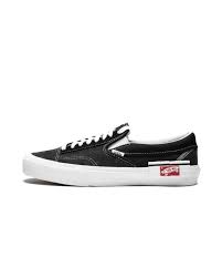 Free shipping to any zumiez store. Vans Men S Slip On Sneakers Shoes Stylicy Malaysia