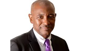 Utilities Minister says bottled water article “premature”