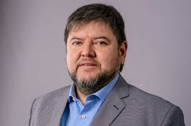 Carlos Ale: “El transporte es un derecho, no un negocio; basta de presiones  empresariales”