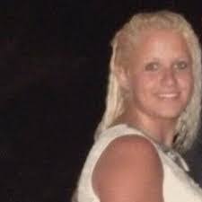 Lea Everett's Instagram, Twitter & Facebook