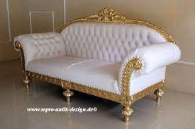 Doch dort gibt es zumeist nur eine limitierte produktauswahl. Barock Sofa 3 Sitzer Queenera Rz Gold Weiss Sofas Sofas Sessel Chaiselongue Onlineshop Repro Antik Design