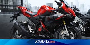 Lukisan itulah yang menjadi awal mula percintaan sang pramugari dengan presiden pertama indonesia. Https Netral News Pentagon Penundaan Pemberian Vaksin Covid 19 Kepada Teroris Guantanamo Html 2021 01 31t13 28 26z Https Asset Kompas Com Crops Hbjbto9iifc Czzzehkd6kcio4e 0x0 780x390 780x390 Data Photo 2017 01 18 1417263063