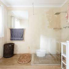Curbless showers have become increasingly popular. 19 Beautiful Showers Without Doors