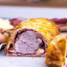 Filet Mignon En Croute Savoyard Video Recettes De Cuisine Recette Filet Mignon Recette Plat Familial