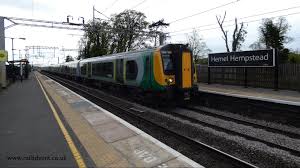 Faster Journeys From Northampton To London Thanks To New Timetable Train Great Western Railway London Pictures