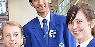 College Debaters Win Champs!