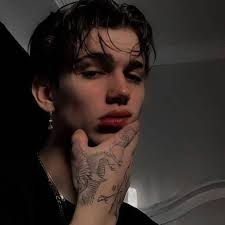 Explore personalized AI characters related to “hacker de invicto"|PolyBuzz