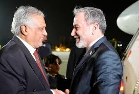 Iran's FM Araghchi holds meeting with CDF Field Marshal Asim Munir as well  as Deputy Prime Minister and Foreign Minister Ishaq Dar in Islamabad. #news  #current