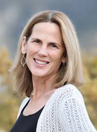 Pamela Cheek's Instagram, Twitter & Facebook