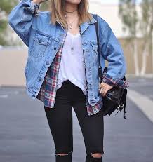 Oversized Denim Jacket Flannel White Tee Flannel Outfits Oversized Denim Jacket Outfit Denim Jacket Outfit A blazer instantly dresses up any outfit. pinterest