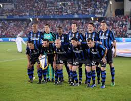 Il nostro speaker roberto sabatino sul palco con galliani e la squadra biancorossa. 11 Formazioni Leggendarie E Vincenti Della Storia Dell Inter News