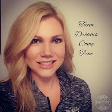 Christy Cochran's Instagram, Twitter & Facebook