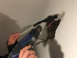Stromkabel lassen sich unauffällig und sicher in einem leerrohr verlegen. Durchtrenntes Stromkabel Reparieren Anleitung Methoden