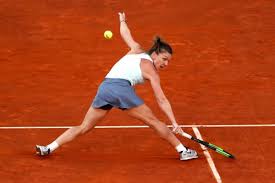 Romania's simona halep missed out on regaining the world number one ranking as she lost the madrid open final to kiki bertens. Poza 4 Simona Halep Kiki Bertens Live Finala De La Madrid 2019