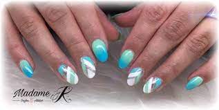 Pour avoir de beaux ongles, différentes options s'offent à vous. Madame K Ongles Formation Atelier Gainage En Gel Sur Ongles Naturels Couleur Jade Degrade Fait A L Airnls By Magnetic Couleur White Et Silver Facebook