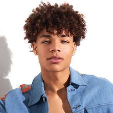Pin By Milica Stanar On Jiuu Boys With Curly Hair Curly Hair Men Light Skin Boys