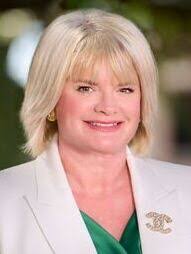 Kate Shipman's Instagram, Twitter & Facebook