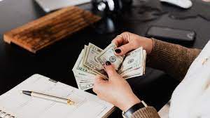 Pesan implisit yang disampaikan tersebut adalah, teknologi finansial lebih relevan ditempatkan sebagai platform, ketimbang institusi atau fintech adalah fenomena disrupsi di sektor finansial. Ini Tips Agar Anda Bisa Bebas Finansial Butuh Komitmen Yang Kuat Dan Disiplin Tribun Bali