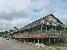 Peristiwa yang terjadi pada teks rumah betang uluk palin. Rumah Betang Wikipedia Bahasa Indonesia Ensiklopedia Bebas
