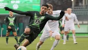 وشهدت القائمة تواجد رمضان صبحي لاعب فريق بيراميدز، وطاهر محمد طاهر لاعب الأهلي. 5 Ù…Ø¹Ù„ÙˆÙ…Ø§Øª Ø¹Ù† Ø¹Ù…Ø± Ù…Ø±Ù…ÙˆØ´ Ø§Ù„Ù…ØµØ±ÙŠ Ø§Ù„Ø°ÙŠ Ø®Ø·Ù Ø§Ù„Ø£Ù†Ø¸Ø§Ø± ÙÙŠ Ø§Ù„Ø¨ÙˆÙ†Ø¯Ø³Ù„ÙŠØ¬Ø§ Ø³Ø¨ÙˆØ±Øª 360