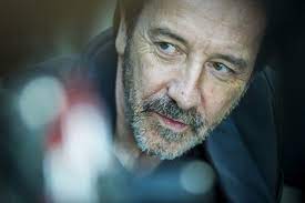 Regarder la serie quand sort la recluse en streaming vf et vostfr gratuit et complet. Quand Sort La Recluse En Mode Rediffusion Ce Soir Sur France 2 Stars Actu