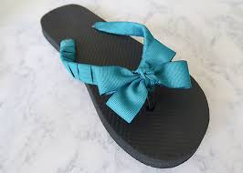 The insole is cushioned, featuring fmt they are gorgeous and beautiful, decorated with gems. Diy Ribbon Bow Flip Flops Woo Jr Kids Activities