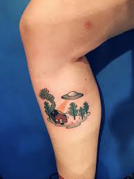 Tattoo and horror festival nashville tn. Fyeahtattoos Com My Idea Of An Alien Abduction Happening At A Cabin