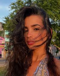 Michelle Araujo's Instagram, Twitter & Facebook