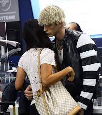 Pin On Machine Gun Kelly
