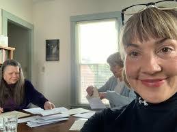 Lori Hungate's Instagram, Twitter & Facebook