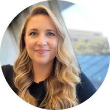 Amanda Wenzel's Instagram, Twitter & Facebook