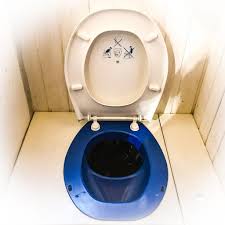 Die Trockentrenntoilette Fakten Die Du Vor Dem Selbstbau Unbedingt Wissen Musst Allzeit Bereift Toilette Trockentoilette Komposttoilette