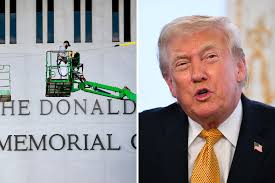 Checks Mailed to Donald Trump's Bodyguard Raise Eyebrows