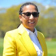 Lorena Fuentes's Instagram, Twitter & Facebook