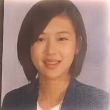 On the eve of the release of blackpink 's netflix documentary, rosé revealed a look that gives new meaning to the concept of colour coordination. 190614 Rose With Short Hair Pre Debut Photo Blackpink